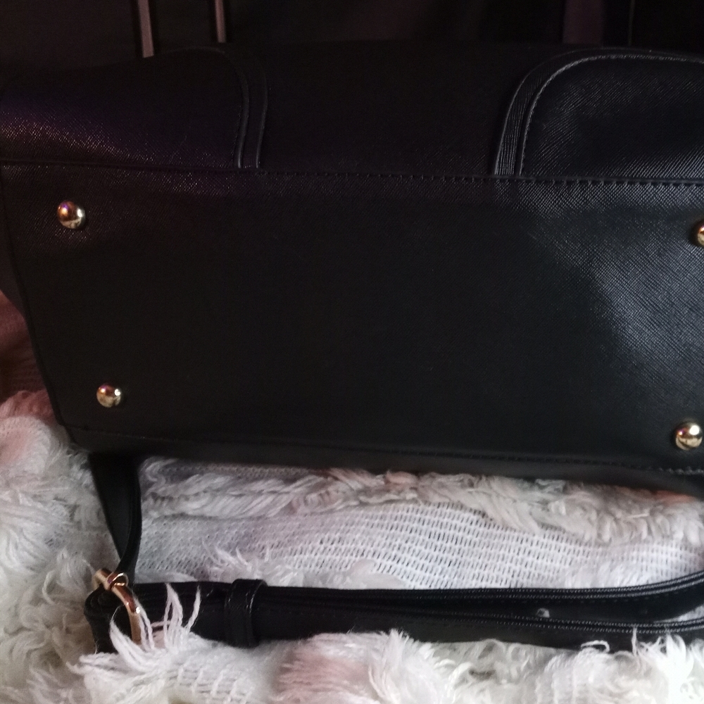 Handbag - Picture 3 of 5